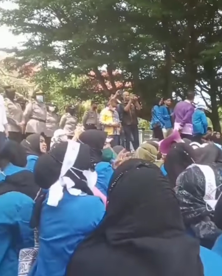 Mahasiswa dan Dosen di Riau   Desak DPR RI Sahkan RUU Pendidikan dan Layanan Psikologi