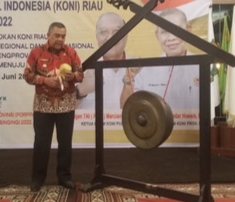 Buka Rakerprov KONI Riau, Wagub Ingatkan Komitmen Bersama Majukan OlahragaÂ 