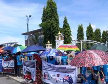 Unjuk Rasa, Ratusan Imigran Minta Gubri Sampaikan Aspirasi Mereka Pada Pusat