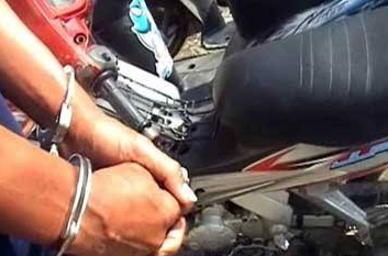 Gelapkan Sepeda Motor, Mekanik dan Buruh Angkut Diciduk Polsek Bukit Raya
