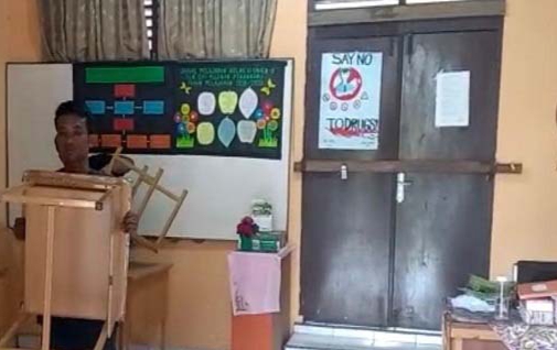 Lima Tahun tak Dibayar, Vendor Ambil Paksa Meja dan Kursi Belajar SLB Sri Mujinab