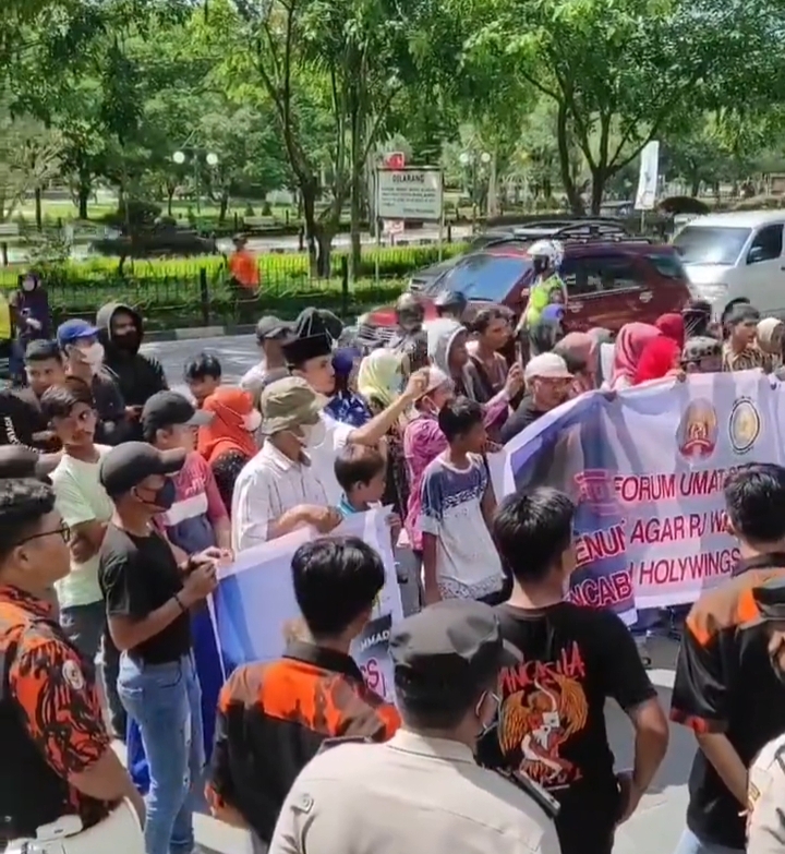 Unjuk Rasa, Forum Umat Pekanbaru Beri Pj Wako Waktu Seminggu Tutup Holywings