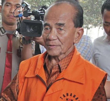 Jaksa KPK Tuntut Annas Maamun 2 Tahun Penjara dan Denda Rp150 Juta