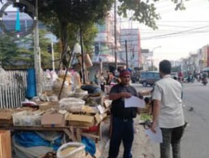 Satpol PP Pekanbaru Layangkan Surat Teguran Pada Ratusan PKL A Yani