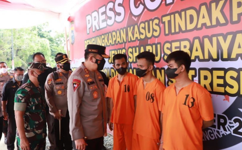 Ringkus Pelaku Narkoba Jaringan Internasional, Polda Riau Sita 40 Kg Sabu