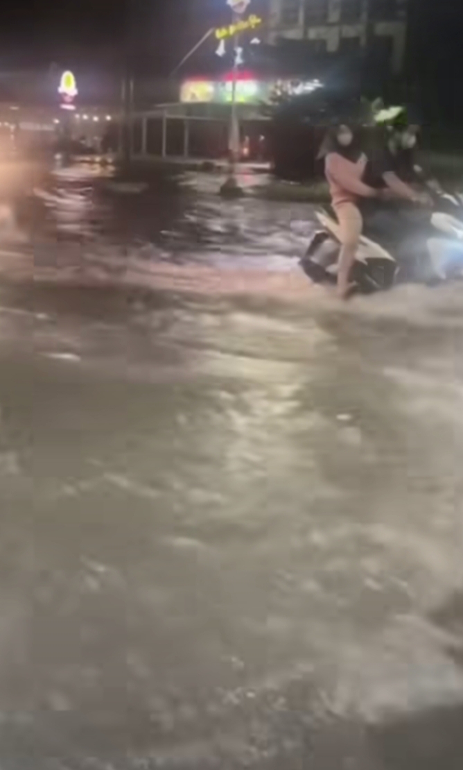 Atasi Banjir, Pemko Pekanbaru Bakal Beli Alat Sedot Gorong-gorong