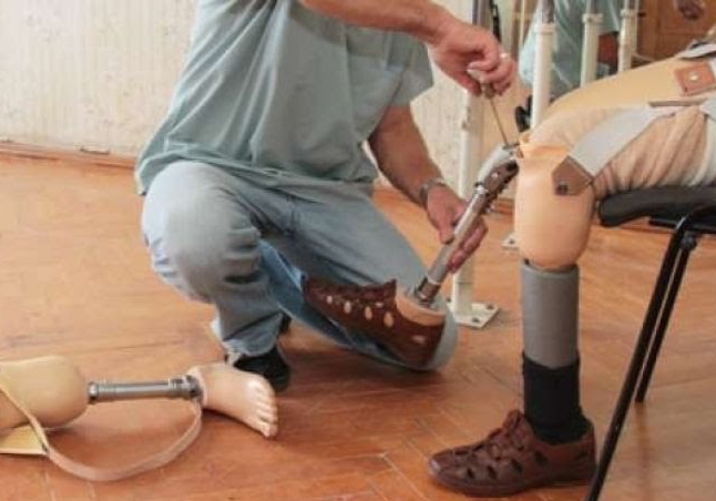 Tingkatkan Kemandirian Penyandang Disabilitas, Pemko Pekanbaru Salurkan 4 Kaki Palsu