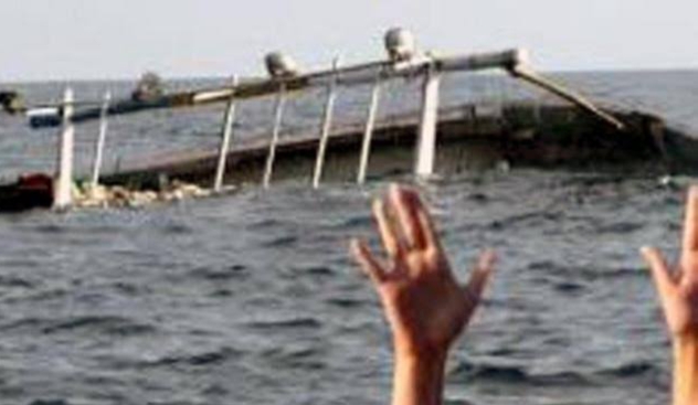 Dinding Kapal Bocor,Tim Basarnas Selamatkan 9 ABK Mengapung di Perairan Ransang 