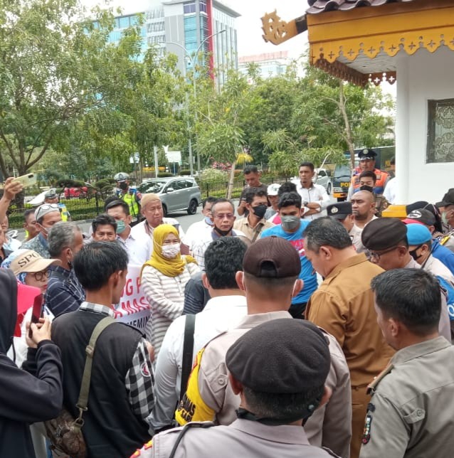 Pedagang Desak Pemko Pekanbaru Serahkan Pengelolaan Pasar Bawah ke Pihak Ketiga