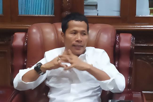 Uang Suap Untuk Eet Sempat Hilang Digondol Maling, Sebelum Diberikan Kepadanya