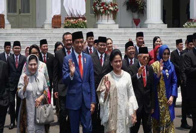 Jokowi Izinkan Menteri Rangkap Ketum Partai