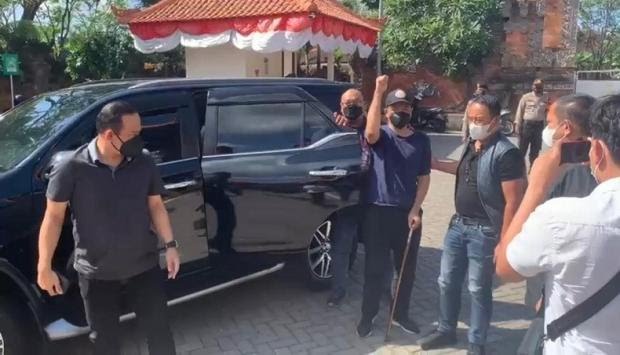 Ditangkap karena Penghinaan Agama,  Siapakah Youtuber Muhammad Kece?