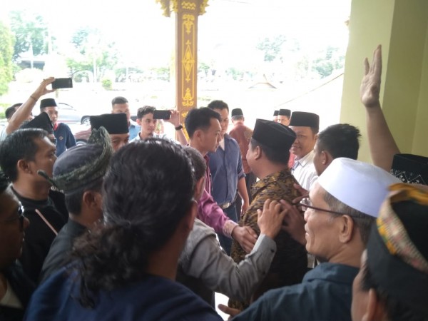 FPI Usir Ketua GP Ansor Riau Dari Gedung LAM