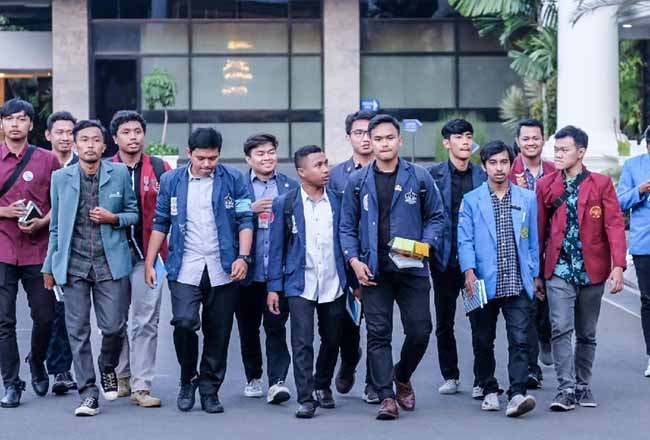 Jelang Demo Besar, Mahasiswa Tunggu Respon Jokowi Terkait Perppu KPK