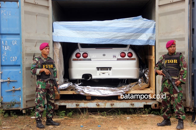 TNI AL Ungkap Penyeludupan Mobil Mewah Eks Singapura ke Batam
