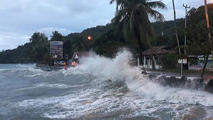 BMKG Imbau Masyarakat Waspada Gelombang Tinggi di Perairan Sumbar