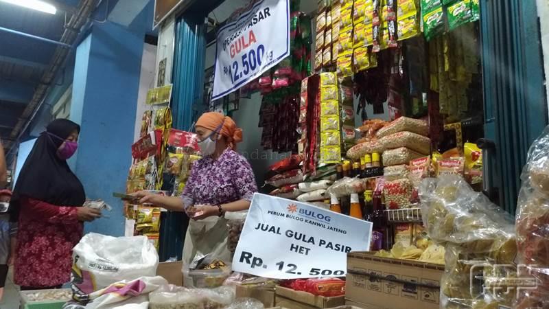 Bulog Minta Pedagang Jual Gula Pasir Rp 12.500 Perkilogram