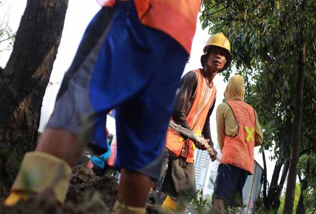 BPS Sebut 1,5 Juta Orang di Riau Bekerja pada Sektor Informal
