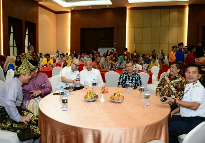 Ditaja Kagama, Syamsuar dan Ganjar Pranowo Hadiri Seminar Riau Outlook 2019-2024