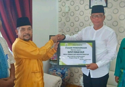 Bupati Suyatno Dinobatkan sebagai Dewan Pembina Terbaik DMI se-Provinsi Riau