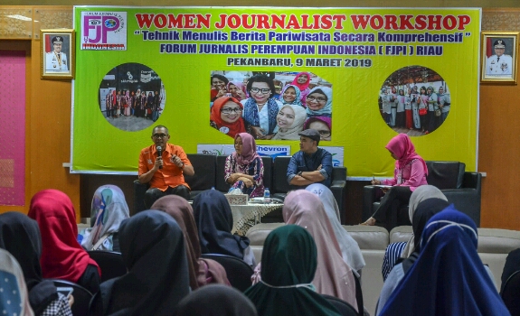 FJPI Riau Taja Women Journalist Workshop, Menulis  Pariwisata Riau Secara Komprehensif