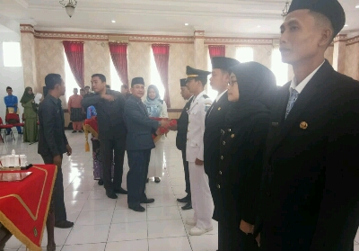 Sekda Rohil Lantik Enam Pejabat Pengawas