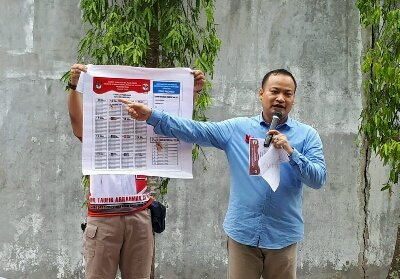Silaturahmi dengan Warga Kompleks SI, Taufik Arrakhman Sosialisasi Tata Cara Pencoblosan