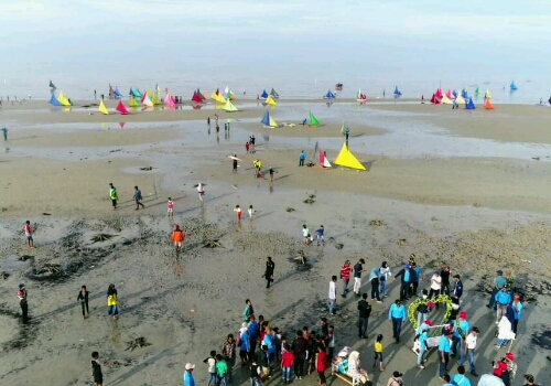 Sekda Meranti Buka Festival Jung Titis yang Diikuti Ratusan Peserta 