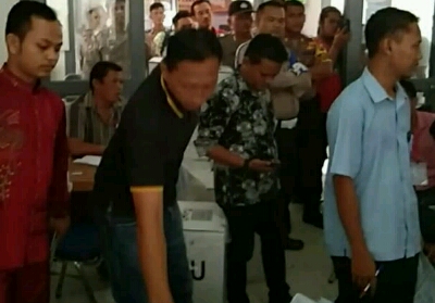 Dokumen C1 Ditemui 3 Versi, Pleno Hari Ketujuh di Tambusai Utara Rohul Ricuh 