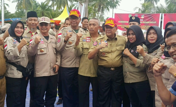 Dihadiri Wagubri, Bupati Rohil Suyatno Kukuhkan Kampung Siaga Bencana di Pekaitan