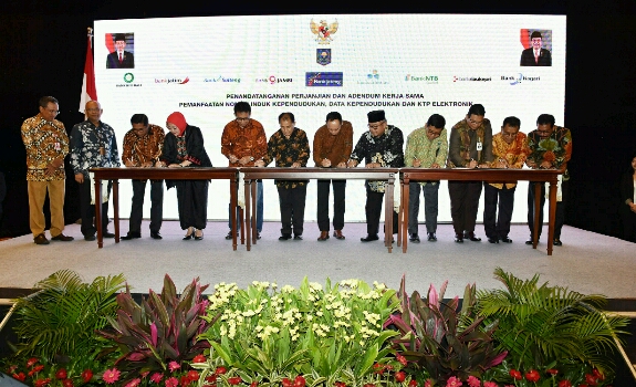 Bank Riau Kepri Teken MoU Pemanfaatan Data Kependudukan