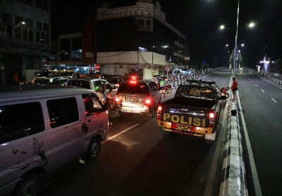 Ada Tawuran, Jembatan Siak IV Ditutup, Polisi Siaga