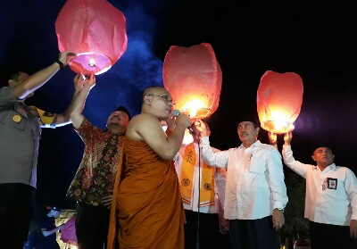 Gubri Geram, PLN Padam hingga Malam Puncak Waisak Nasional