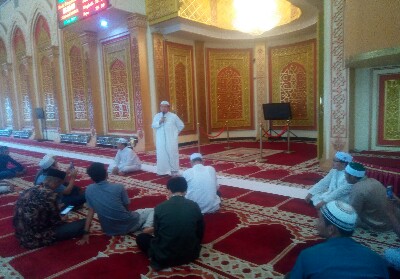 Mantan Bupati Rohul Ahmad Silaturrahmi dengan Masyarakat di Masjid Islamic Center