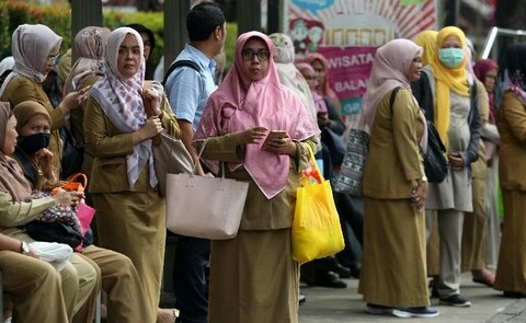 PNS Hari Ini Mulai Kerja, Bagi yang Bolos Kena Sanksi 