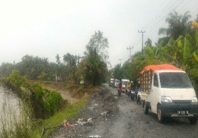 Perbaikan Jalan Amblas di Lintas Rengat-Tembilahan Tunggu Proses LelangÂ 