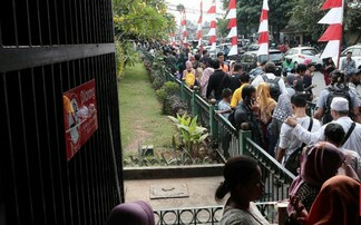 Dievakuasi, 3.500 Penumpang Tertahan di Kereta saat Listrik Padam