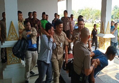Dianggap Menggagu, Tiga Mahasiswa Langsung Diusir dari Gedung Daerah