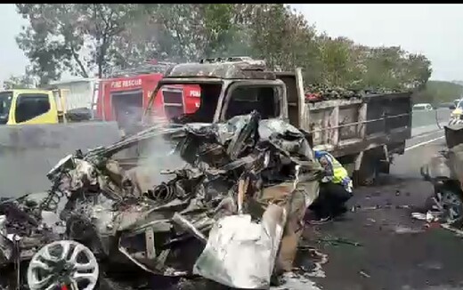 15 Kendaraan Terlibat Kecelakaan Beruntun di Cipularang, 6 Orang Meninggal dan 8 Terluka 