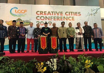 Gubri Dapat Kehormatan Presentasi Soal Ekonomi Kreatif
