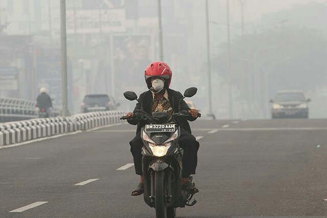 Diselimuti Kabut Asap, Gubri Instruksikan Dinkes Dirikan Posko Kesehatan