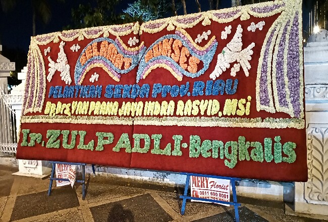 Besok Dilantik Jadi Sekdaprov, Ucapan Papan Bunga untuk Yan Prana Sudah Terpasang