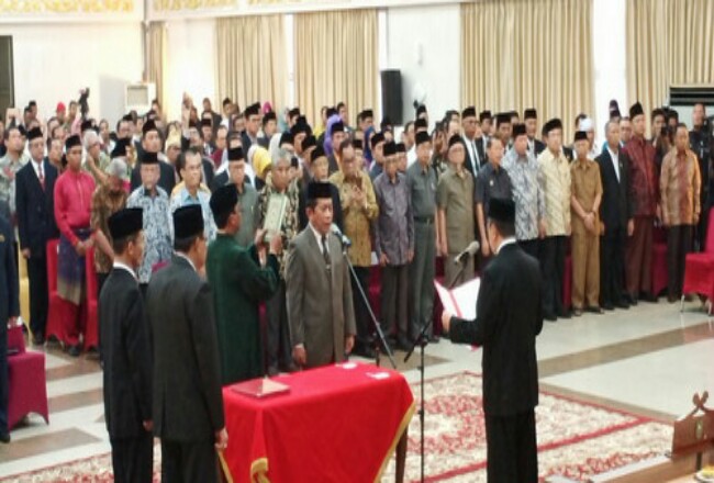 Dilantik Gubri Jadi Sekdaprov, Yan Prana Resmi Sempat Keliru Ucapkan Sumpah