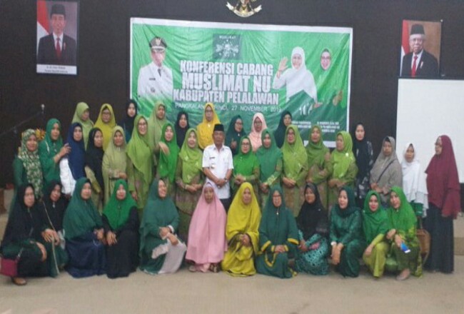 Buka Konfercab Muslimat NU Pelalawan 2019 - 2024, Ini Pesan Bupati HM Harris
