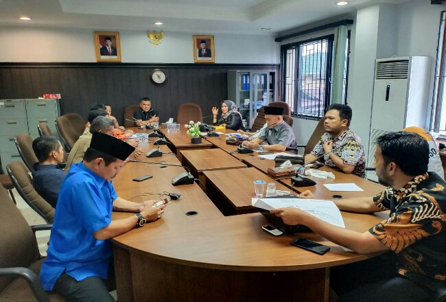 Pasar Induk Bikin Banjir, Warga Geram dan Sambangi DPRD Pekanbaru