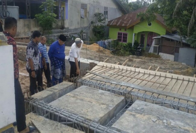Molor karena Lahan,Â Wagubri Cek Langsung Pekerjaan Jembatan Sail