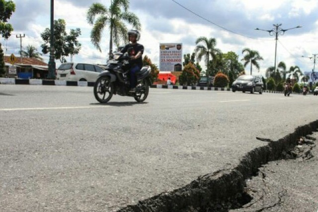 Jalan Rusak di Kota Pekanbaru Hampir 2.000 Meter Tahun 2019 Ini Usai Ditambal Sulam