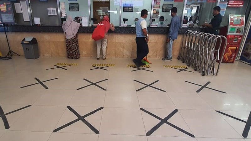 Mahfud Ungkap Alasan Penggantian Istilah Social Distancing Jadi Physical Distancing