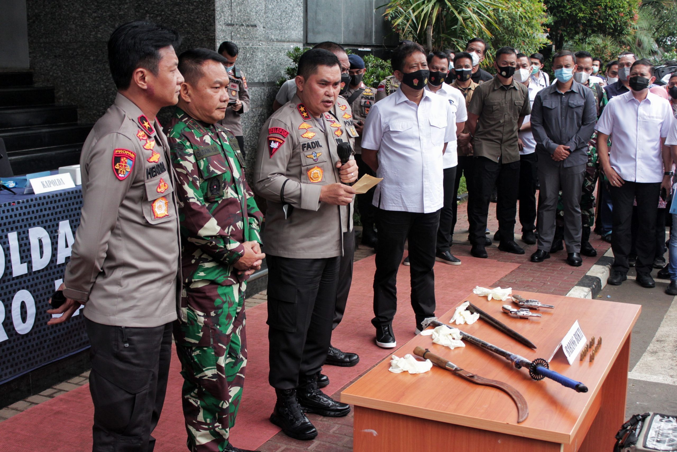 TNI Bantah Terlibat Tangani Bentrok FPI-Polisi