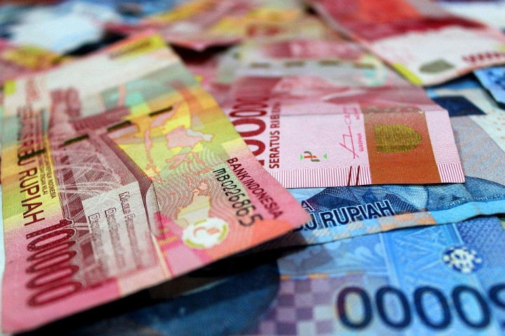 Rupiah Menguat Terdorong Kebijakan Stimulus The Fed